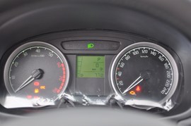 2011款斯柯达晶锐酷黑版实拍