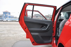 2011款斯柯达晶锐酷黑版实拍