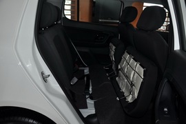 2011款斯柯达晶锐1.6L手动酷黑版