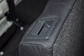 2011款斯柯达晶锐1.6L手动酷黑版