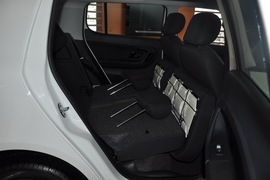 2011款斯柯达晶锐1.6L手动酷黑版