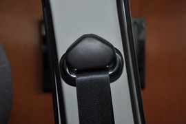 2011款斯柯达晶锐1.6L手动酷黑版