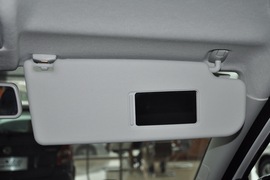 2011款斯柯达晶锐1.6L手动酷黑版