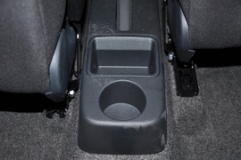 2011款斯柯达晶锐1.6L手动酷黑版