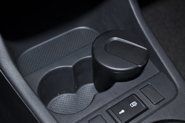 2011款斯柯达晶锐1.6L手动酷黑版