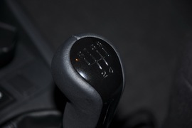 2011款斯柯达晶锐1.6L手动酷黑版