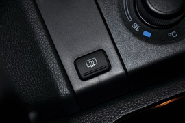 2011款斯柯达晶锐1.6L手动酷黑版