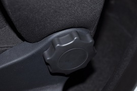 2011款斯柯达晶锐1.6L手动酷黑版