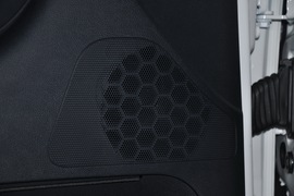 2011款斯柯达晶锐1.6L手动酷黑版