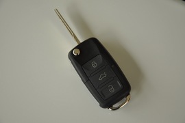 2011款斯柯达晶锐1.6L手动酷黑版