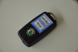 2011款斯柯达晶锐1.6L手动酷黑版