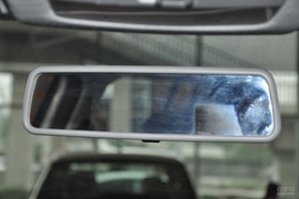 2011款斯柯达晶锐1.6L手动酷黑版