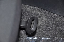 2011款斯柯达晶锐1.6L手动酷黑版