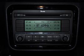 2011款斯柯达晶锐1.6L手动酷黑版