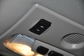 2011款福特福克斯两厢2.0L手自一体运动型