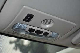 2011款福特福克斯两厢2.0L手自一体运动型