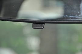 2011款福特福克斯两厢2.0L手自一体运动型