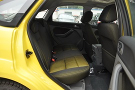 2011款福特福克斯两厢2.0L手自一体运动型