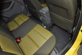 2011款福特福克斯两厢2.0L手自一体运动型
