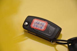 2011款福特福克斯两厢2.0L手自一体运动型