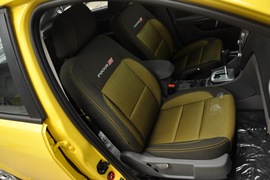 2011款福特福克斯两厢2.0L手自一体运动型