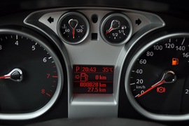 2011款福特福克斯两厢2.0L手自一体运动型
