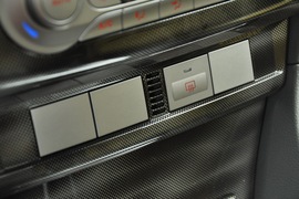 2011款福特福克斯两厢2.0L手自一体运动型