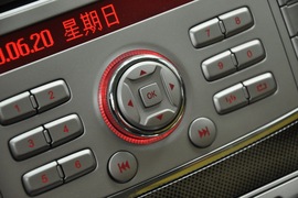 2011款福特福克斯两厢2.0L手自一体运动型