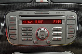 2011款福特福克斯两厢2.0L手自一体运动型