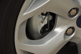 2011款福特福克斯两厢2.0L手自一体运动型