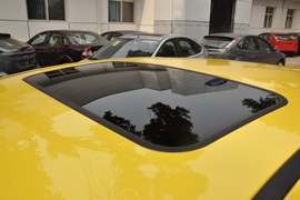2011款福特福克斯两厢2.0L手自一体运动型