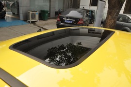 2011款福特福克斯两厢2.0L手自一体运动型