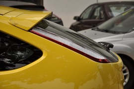 2011款福特福克斯两厢2.0L手自一体运动型