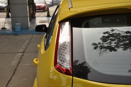 2011款福特福克斯两厢2.0L手自一体运动型