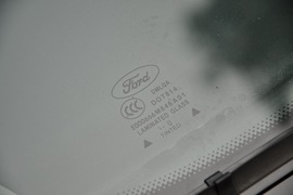 2011款福特福克斯两厢2.0L手自一体运动型