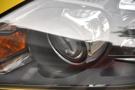 2011款福特福克斯两厢2.0L手自一体运动型