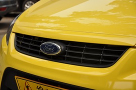 2011款福特福克斯两厢2.0L手自一体运动型