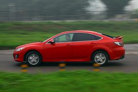 2010款马自达睿翼轿跑2.0L豪华版试驾实拍