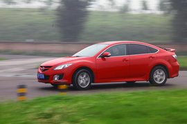 2010款马自达睿翼轿跑2.0L豪华版试驾实拍