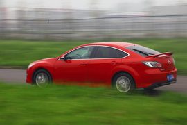 2010款马自达睿翼轿跑2.0L豪华版试驾实拍