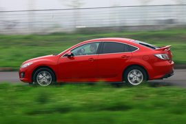 2010款马自达睿翼轿跑2.0L豪华版试驾实拍