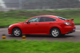 2010款马自达睿翼轿跑2.0L豪华版试驾实拍