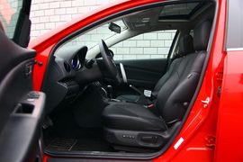 2010款马自达睿翼轿跑2.0L豪华版试驾实拍