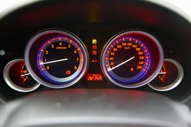 2010款马自达睿翼轿跑2.0L豪华版试驾实拍