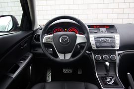 2010款马自达睿翼轿跑2.0L豪华版试驾实拍