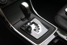 2010款马自达睿翼轿跑2.0L豪华版试驾实拍