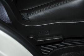 2010款凯迪拉克凯雷德混合动力