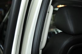 2010款凯迪拉克凯雷德混合动力