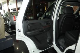 2010款凯迪拉克凯雷德混合动力