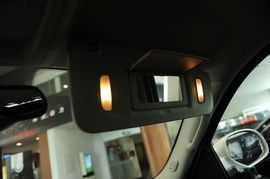 2010款凯迪拉克凯雷德混合动力